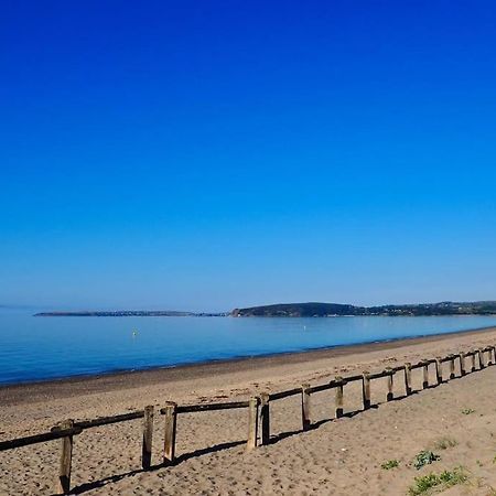 Beach Front Apartment Pwllheli Eksteriør billede
