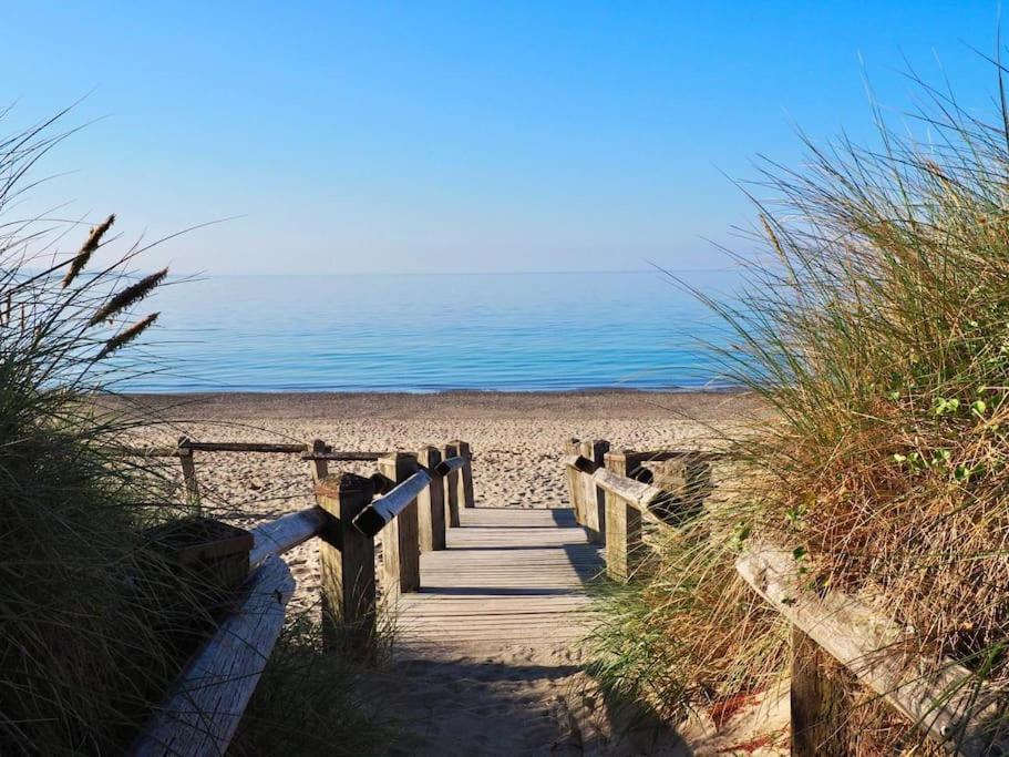 Beach Front Apartment Pwllheli Eksteriør billede